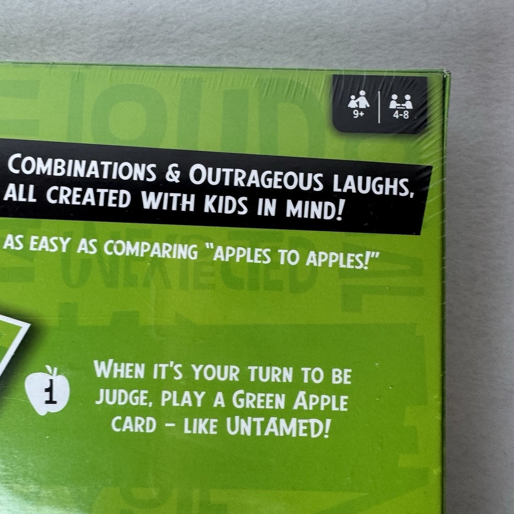 Mattel Apples to Apples Junior The Game of Crazy Comparisons Card Game Kids - Picture 10 of 10